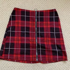 PLAID FOREVER 21 MINI ZIP UP SKIRT